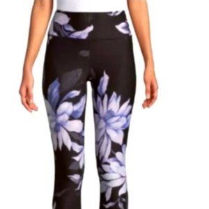 Calvin Klein Floral Performance Wick Capri Leggings - Size Medium